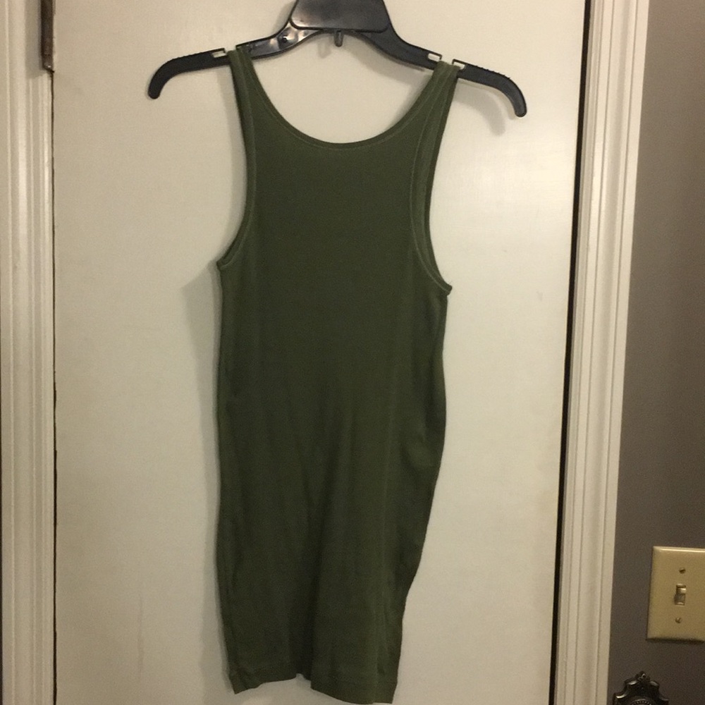 Top - Picture 2 of 2